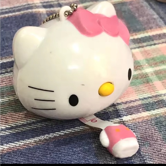 Hello Kitty Other - Hello Kitty Tape Measure+ Makeup Bag